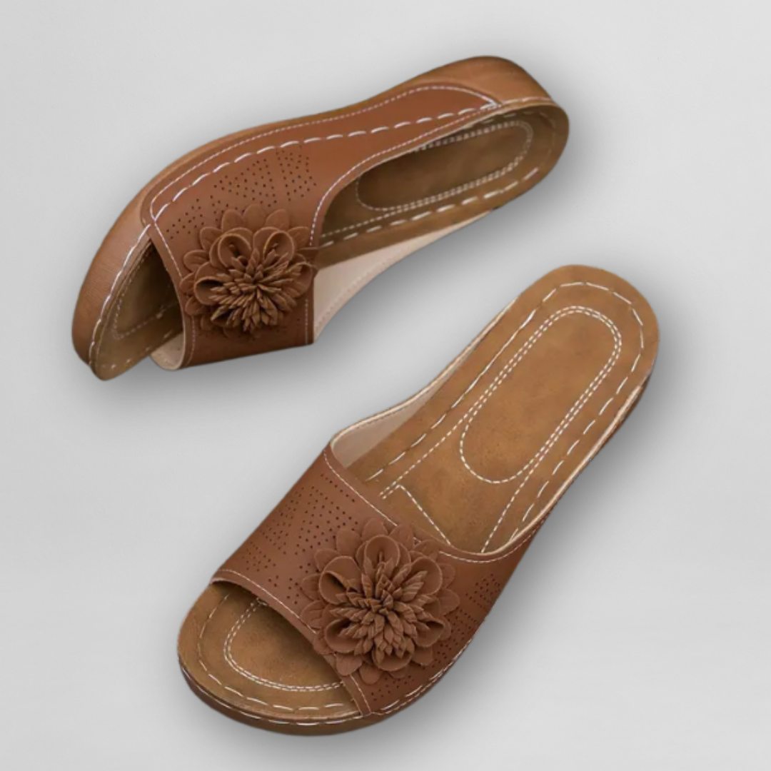 Marianne | Sandalen mit Blumenmuster