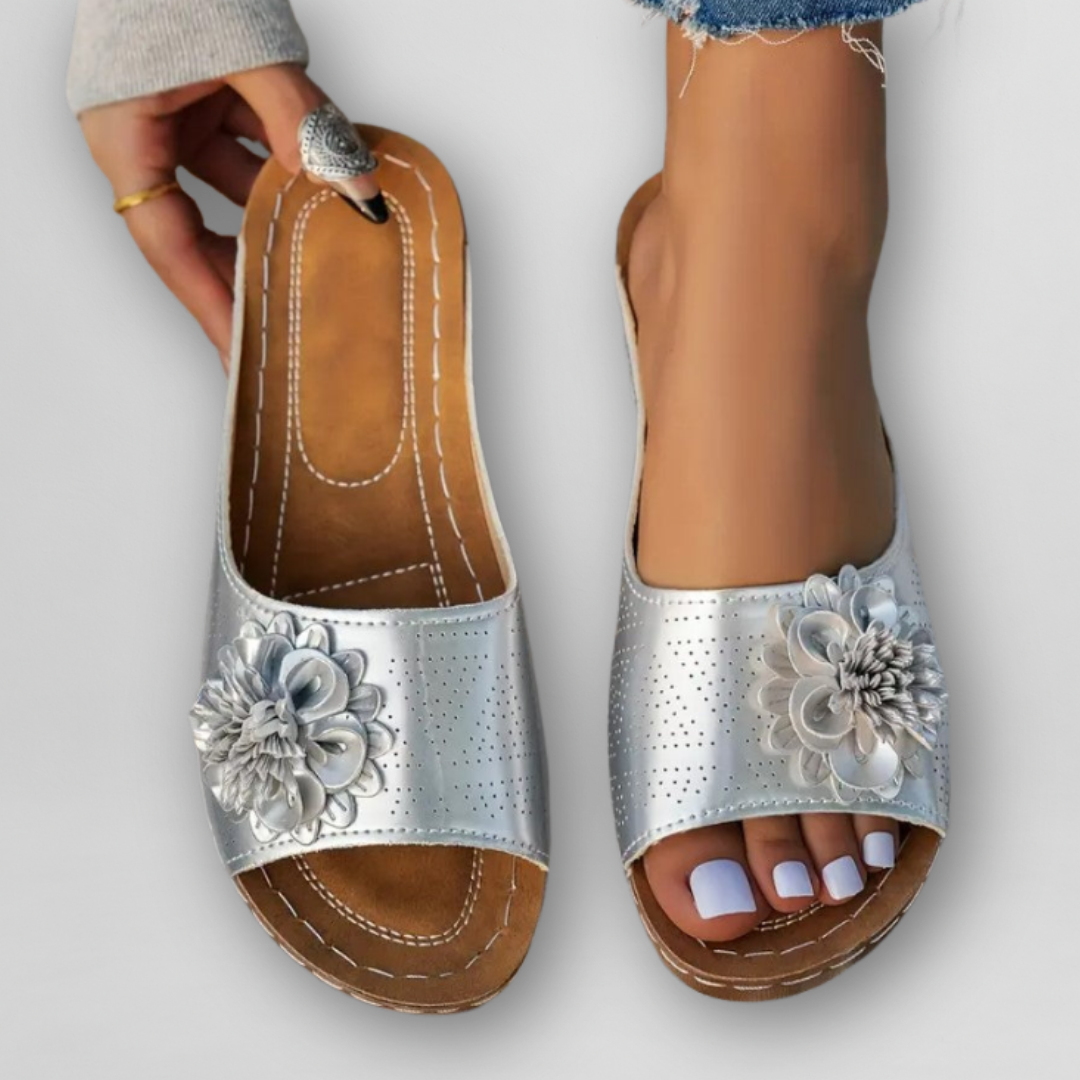 Marianne | Sandalen mit Blumenmuster
