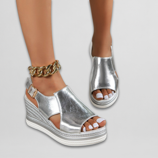 Rea | Schimmernde Sommer-Wedges